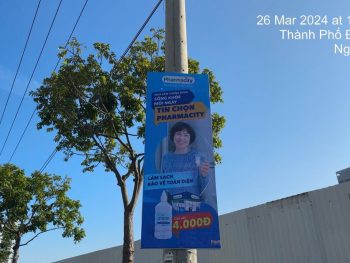 Treo phướn pharmacity 4