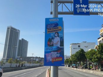 Treo phướn pharmacity 2