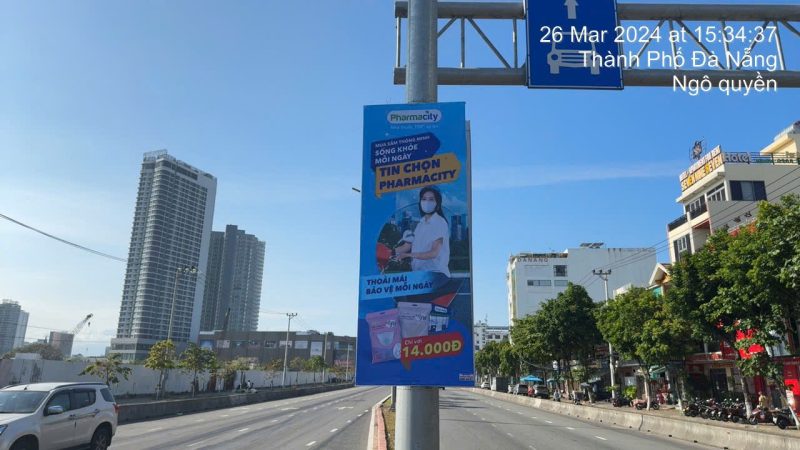 Treo phướn pharmacity 2