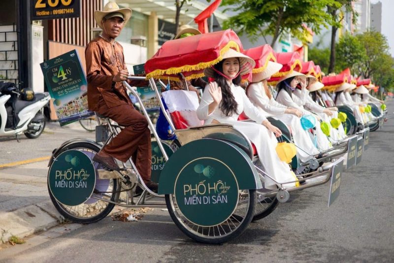roadshow phố hội miền di sản bằng xích lô