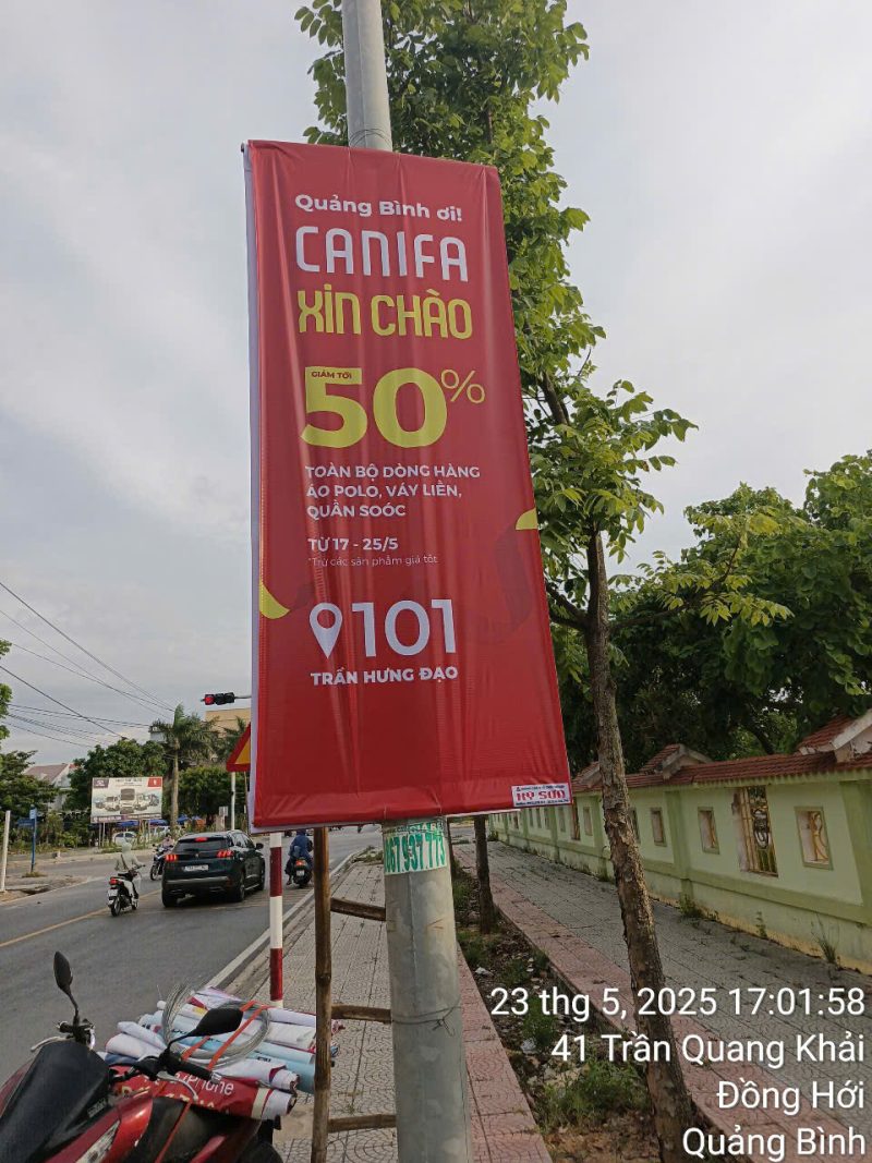 Treo phướn Canifa 2